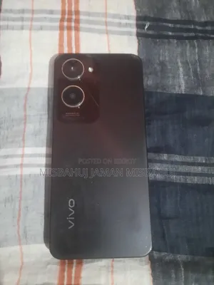 Vivo Y18 128 GB ব্রোঞ্জ