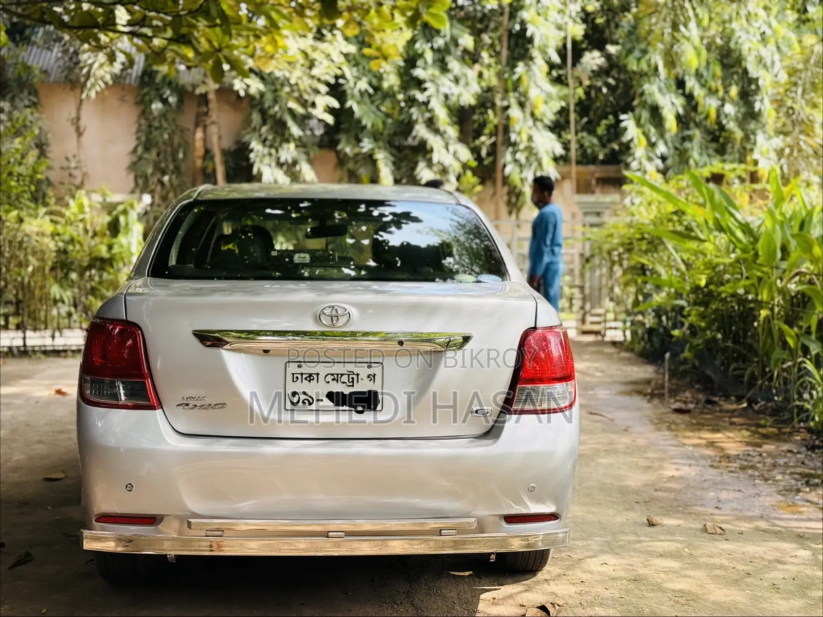 টয়োটা এক্সিও ২০১২ সিলভার