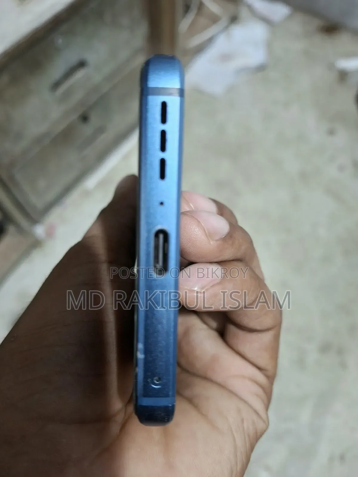 মোটোলোরা এজ ৪০ ২৫৬ জিবি নীল
