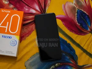 Tecno Spark 40 Pro 128 GB Black