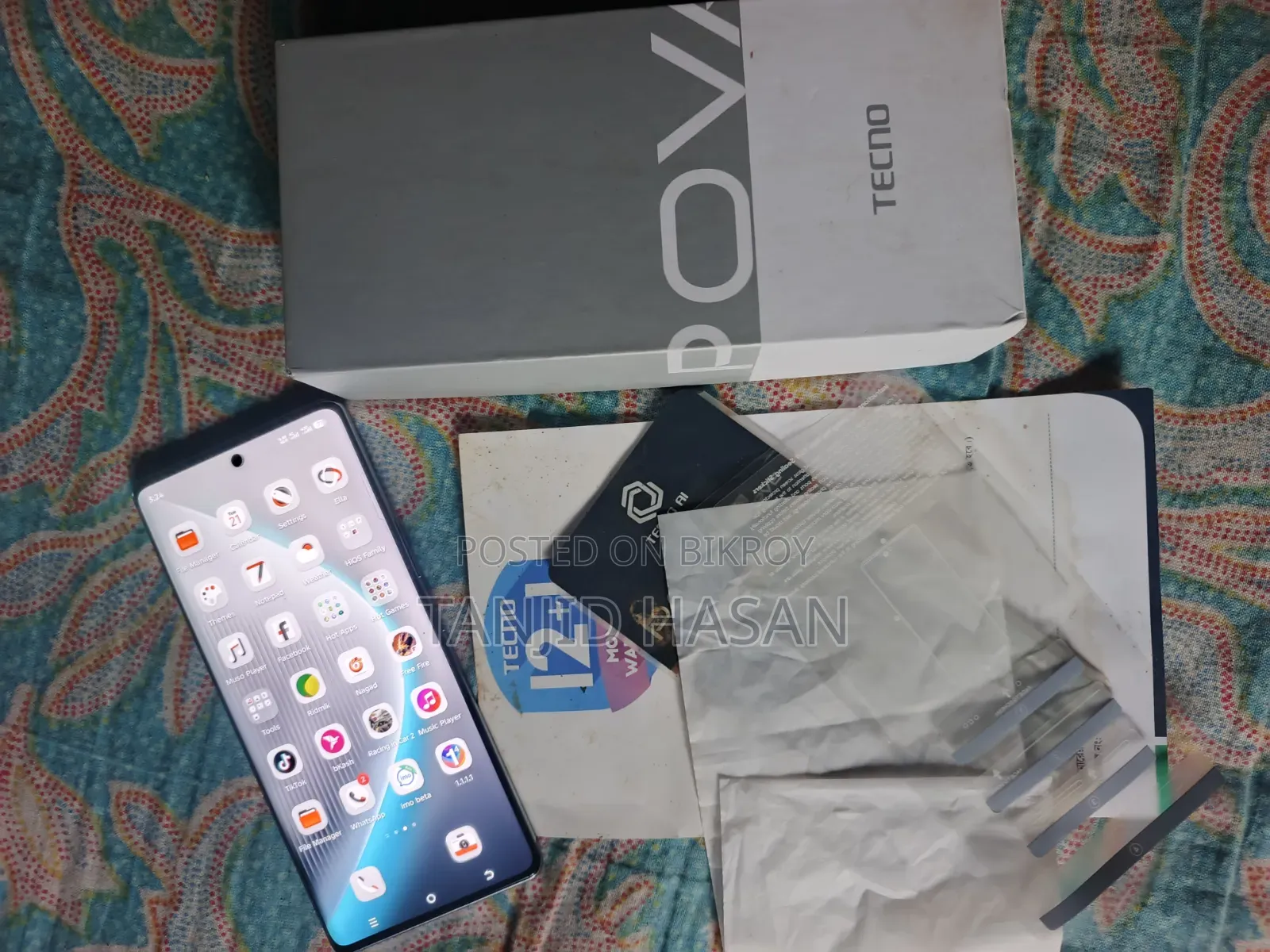Tecno Pova Curve 256 GB Silver
