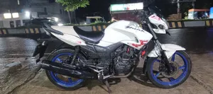 হিরো হাংক ২০১৮ সাদা