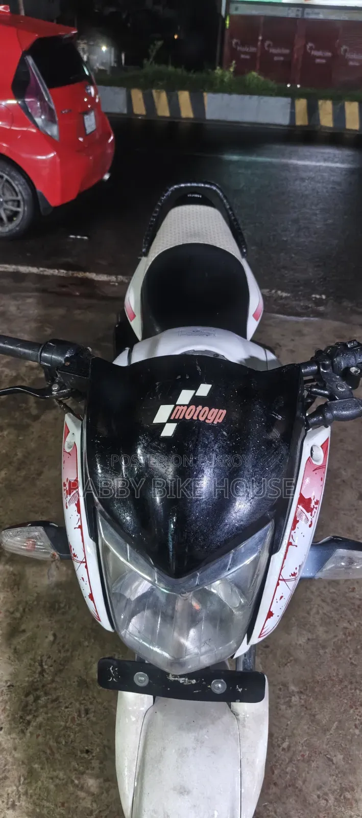 হিরো হাংক ২০১৮ সাদা