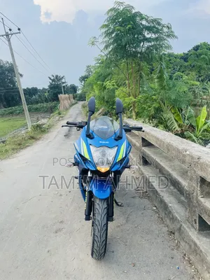 সুজুকি জিক্সার এসএফ ২০১৯ ব্লু