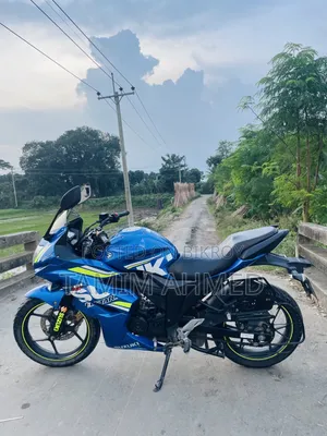 সুজুকি জিক্সার এসএফ ২০১৯ ব্লু