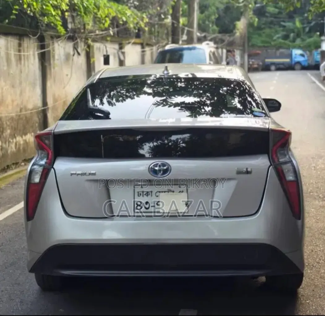 Toyota Prius Four Touring 2018 Gold