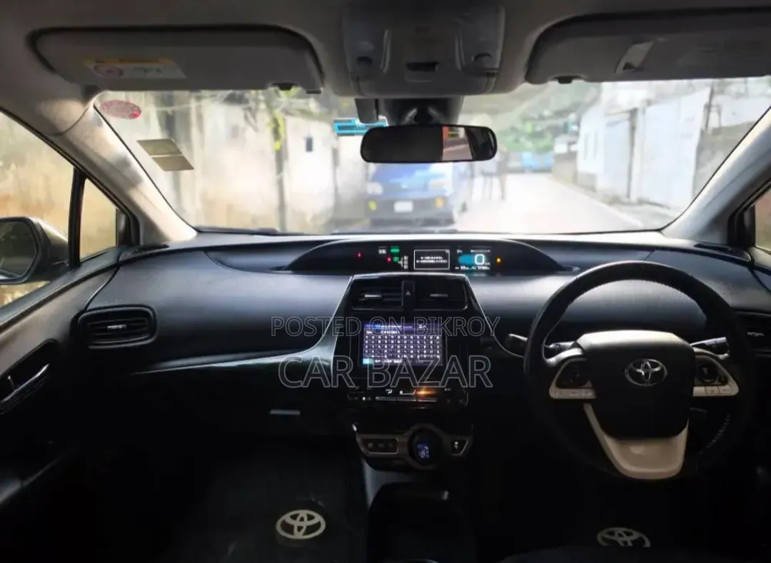Toyota Prius Four Touring 2018 Gold