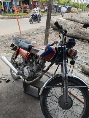 Honda CG110 2001 Red