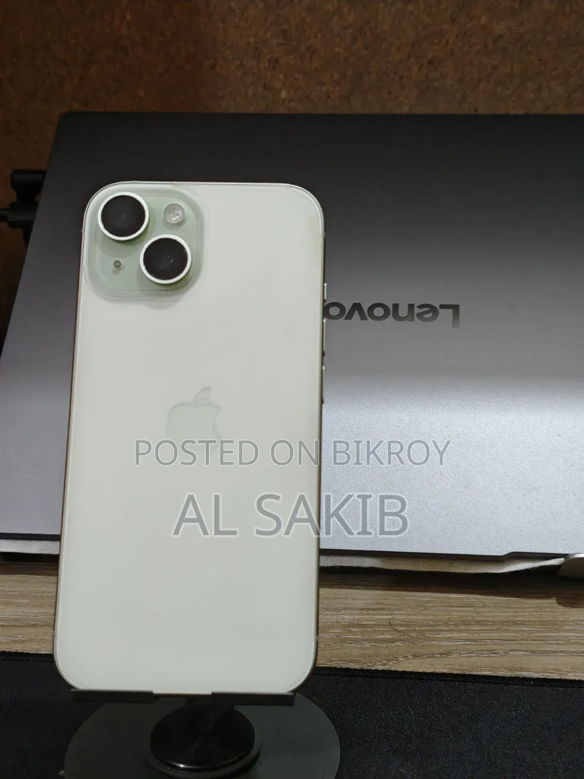 Apple iPhone 15 128 GB Green