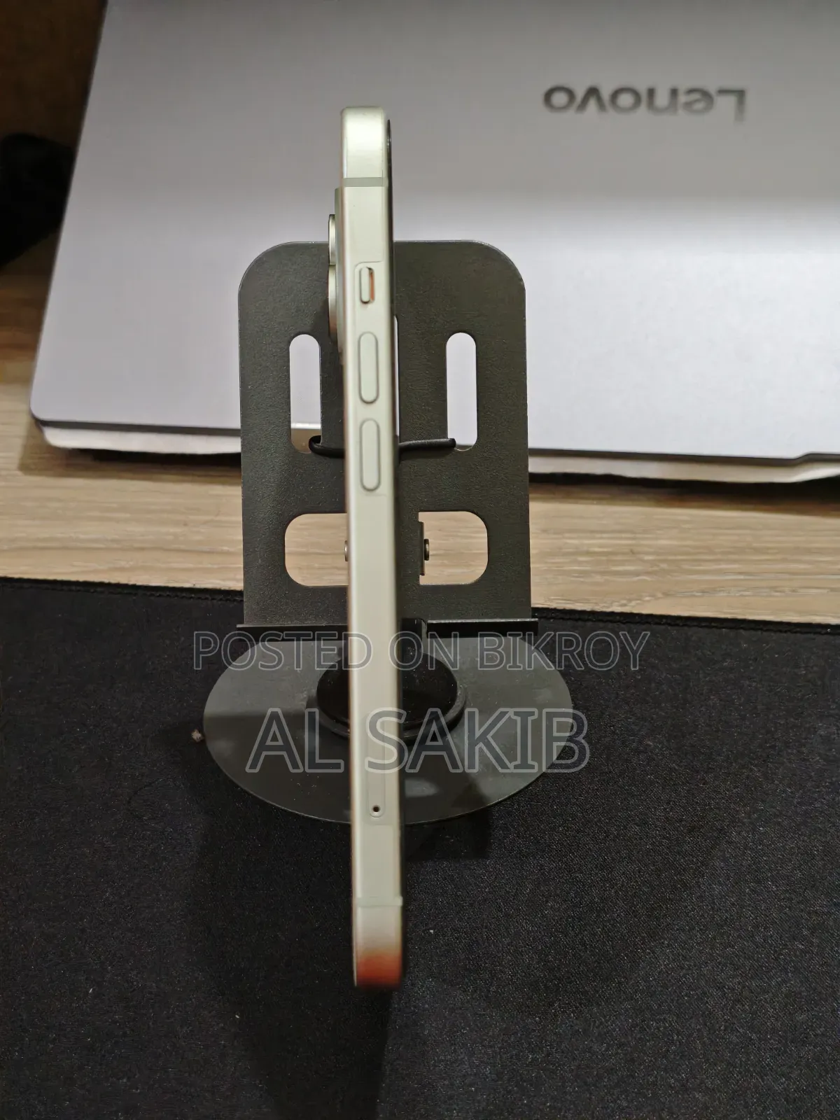 Apple iPhone 15 128 GB Green