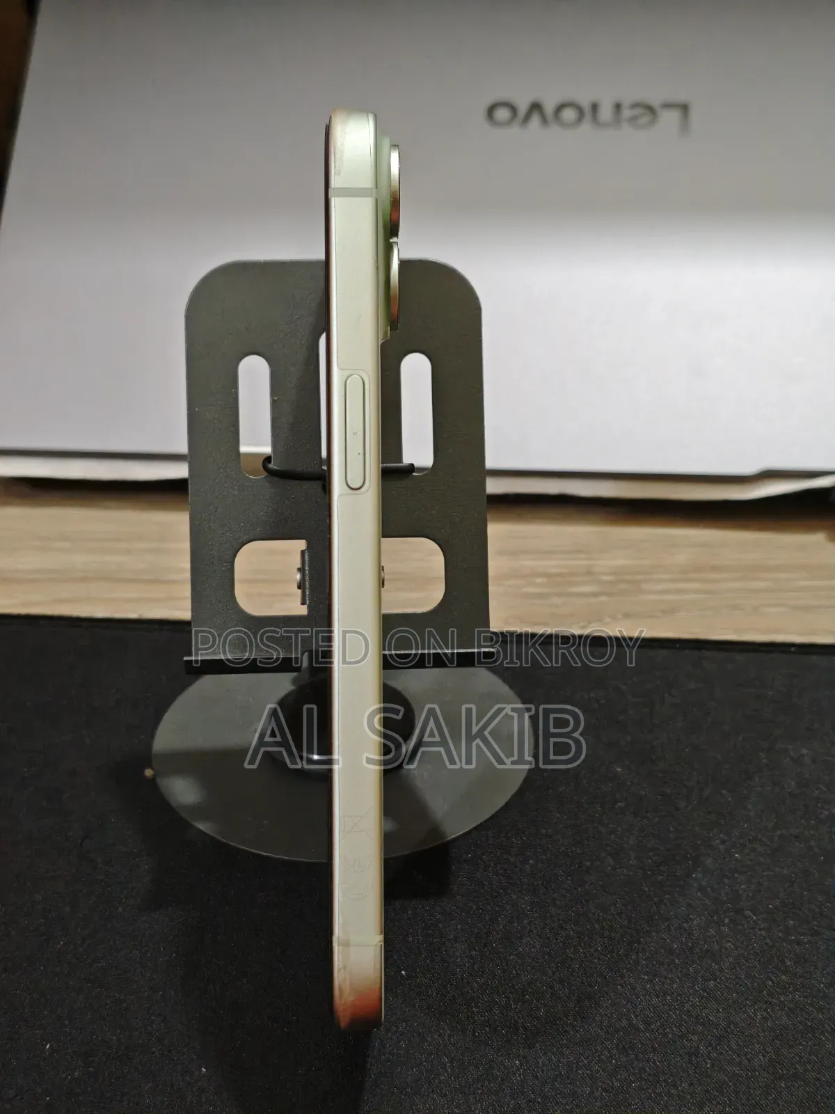 Apple iPhone 15 128 GB Green