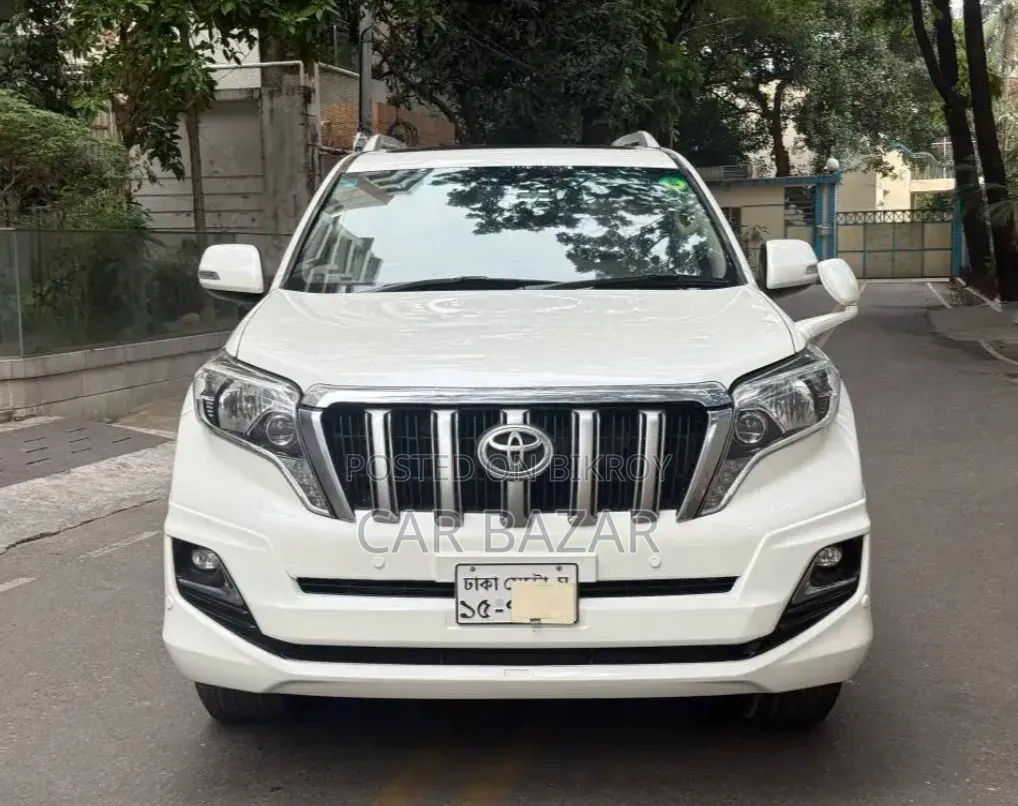 টয়োটা ল্যান্ড ক্রুজার প্রাডো ২.৭ আই ২০১৩ সাদা