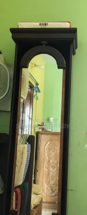 ড্রেসিং টেবিল