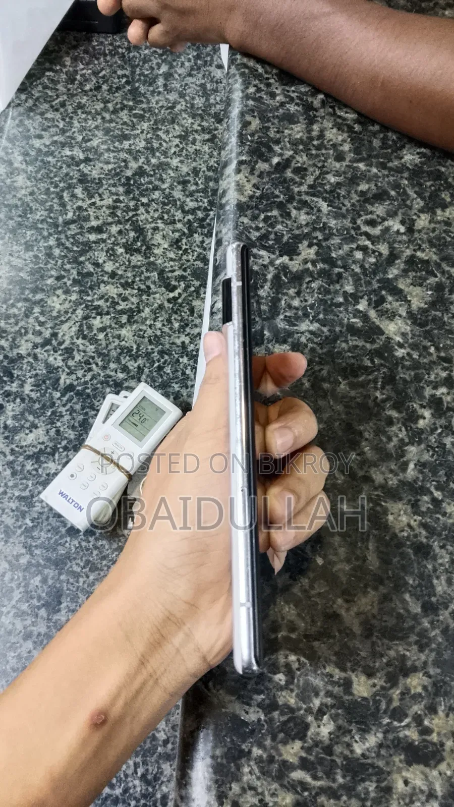 মোবাইল ফোন ১২৮ জিবি