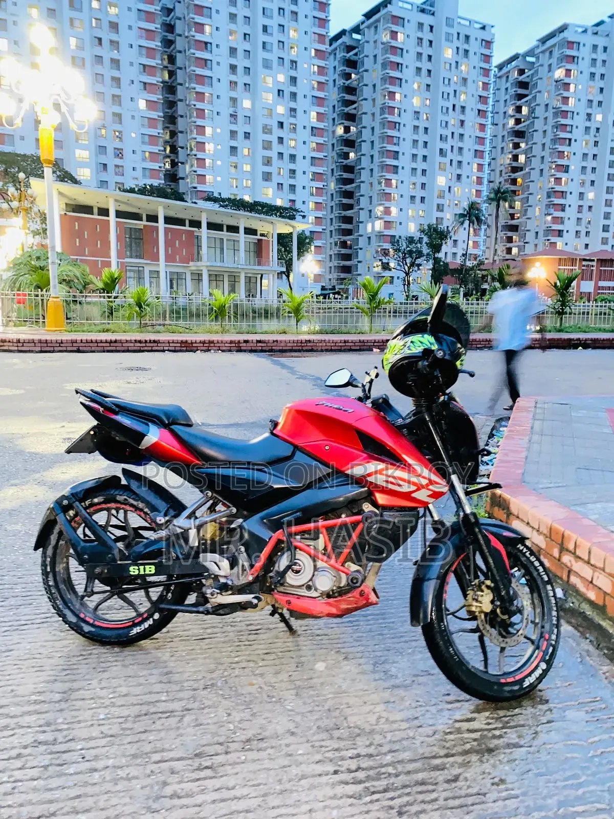 Bajaj Pulsar N160 2019 Red
