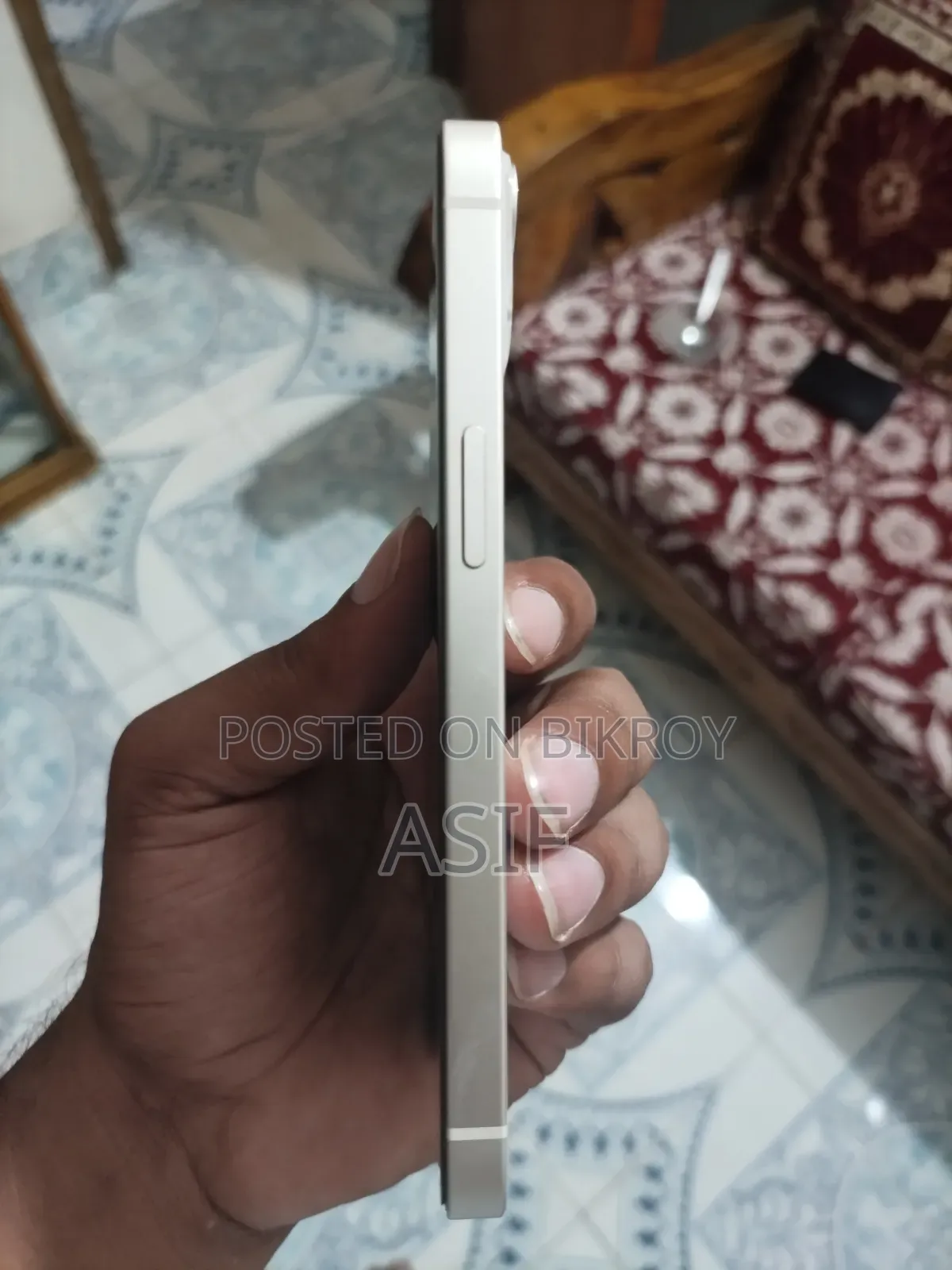 অ্যাপল আইফোন ১৩ ১২৮ জিবি হোয়াইট