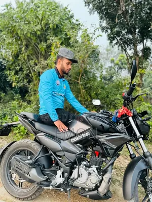 নতুন হিরো এক্সট্রিম ১২৫আর ২০২৬ ব্ল্যাক