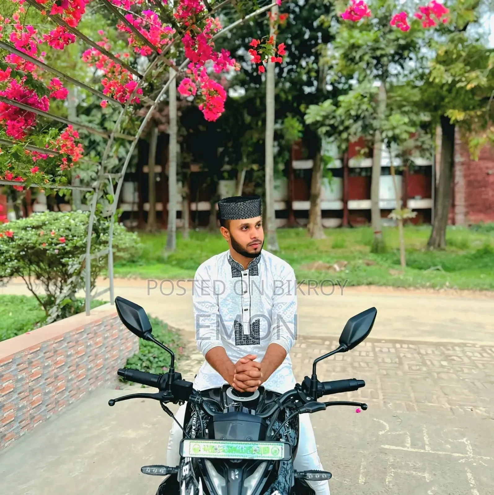 নতুন হিরো এক্সট্রিম ১২৫আর ২০২৬ ব্ল্যাক