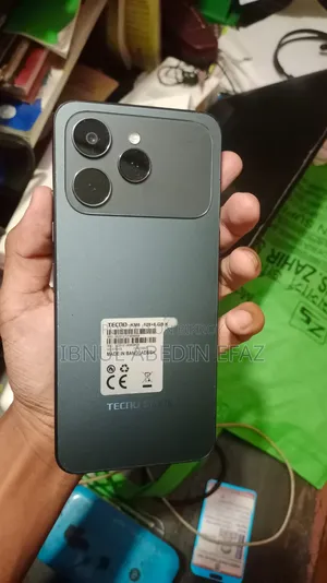 টেকনো স্পার্ক ৪০ ১২৮ জিবি ব্ল্যাক