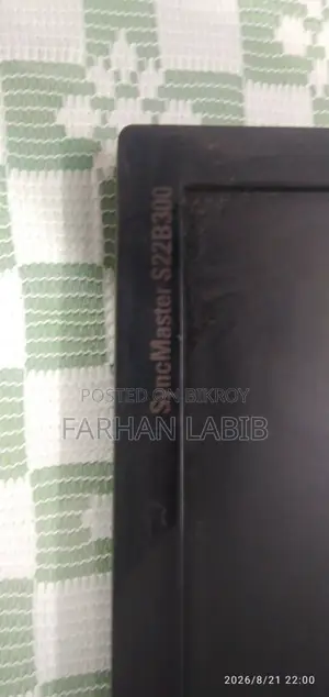 স্যামসাং মনিটর। প্যানেল মেরামত করতে হবে কিন্তু অন্য সব ঠিক আছে