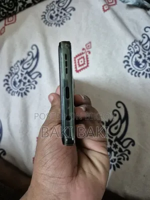 মডু ফোন নীল
