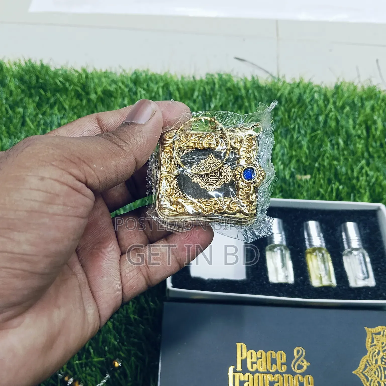 Premium Combo Attar, Tajbee Mini Quran Package