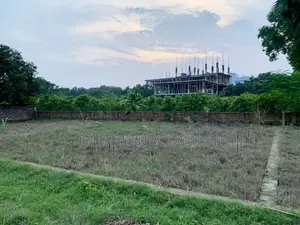 নাদের হাজীর মোড় (বিমান চত্বর রোড) এর পাশে রেডি প্লট বিক্রি