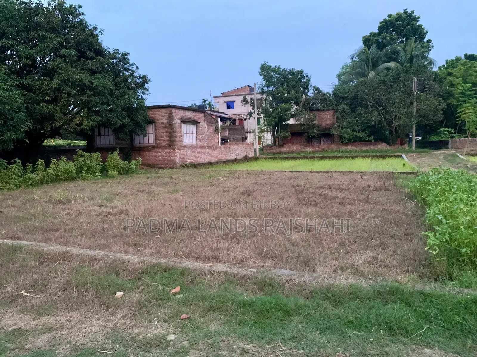 নাদের হাজীর মোড় (বিমান চত্বর রোড) এর পাশে রেডি প্লট বিক্রি