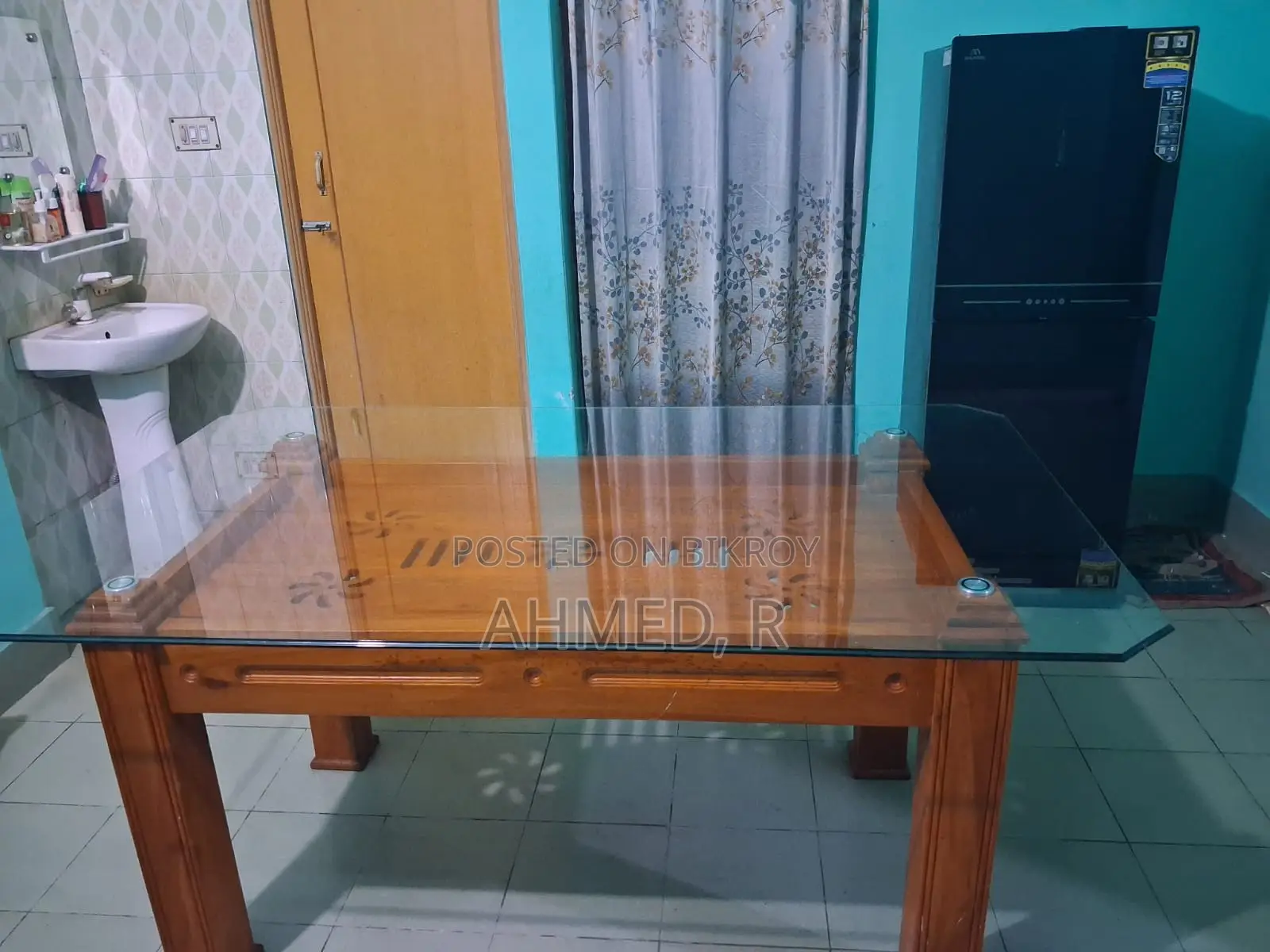 Dining Table (6 Chairs)