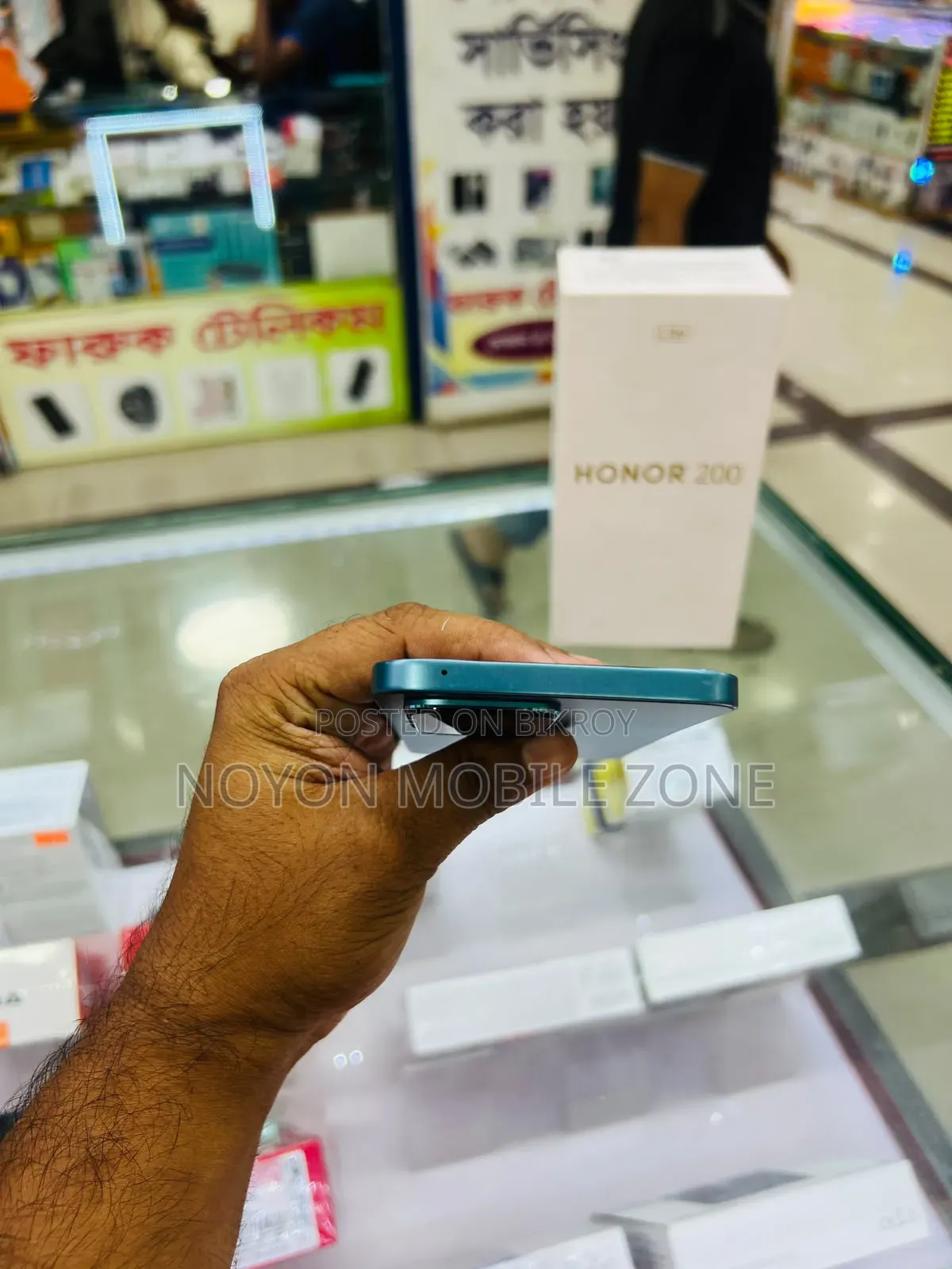 অনার ২০০ লাইট ১২ জিবি ব্লু