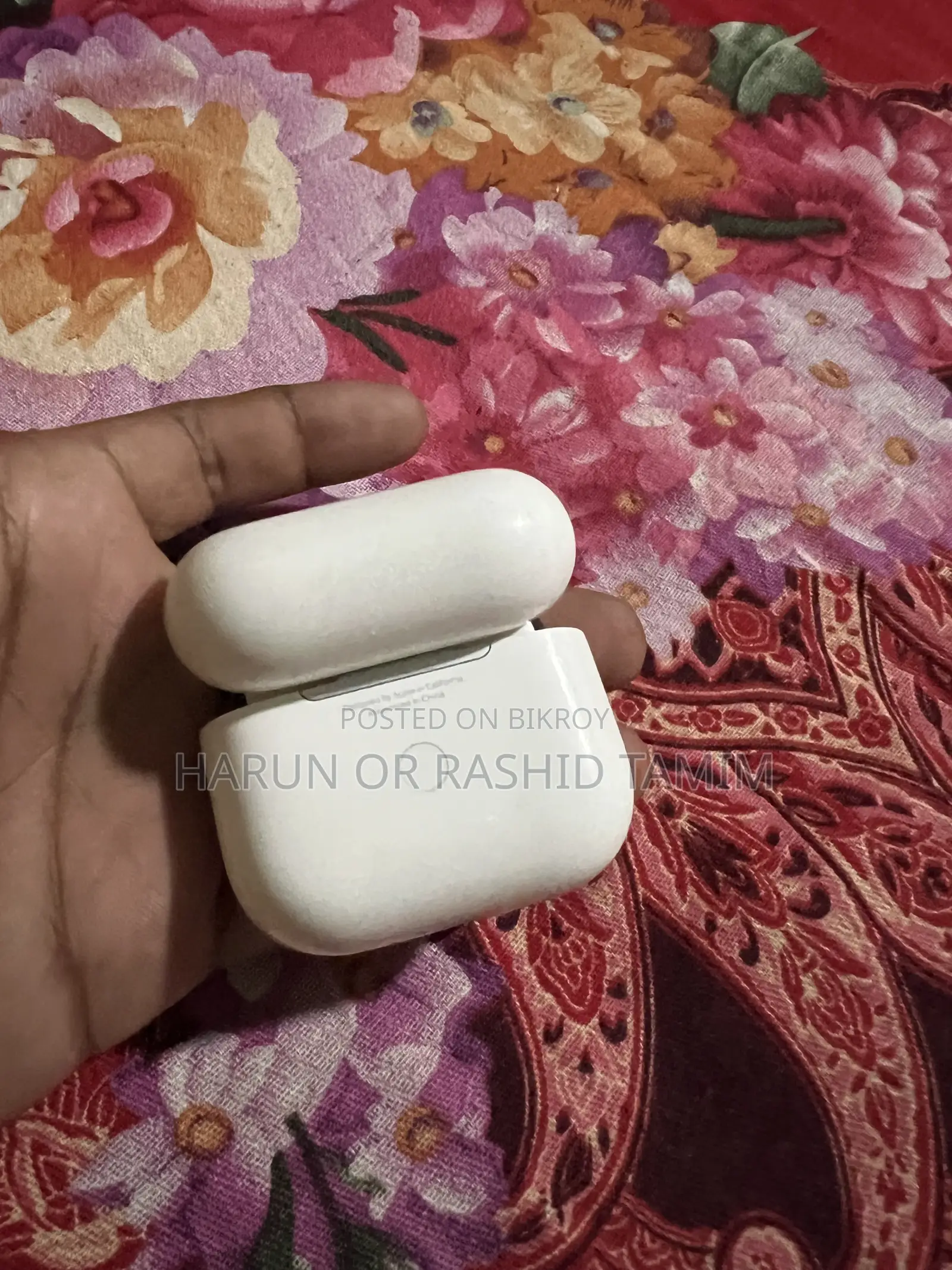 অ্যাপল এয়ারপডস ৩