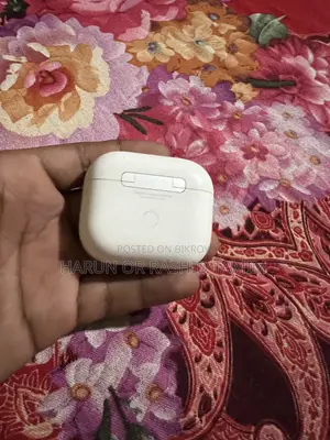 অ্যাপল এয়ারপডস ৩