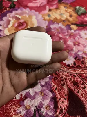 অ্যাপল এয়ারপডস ৩