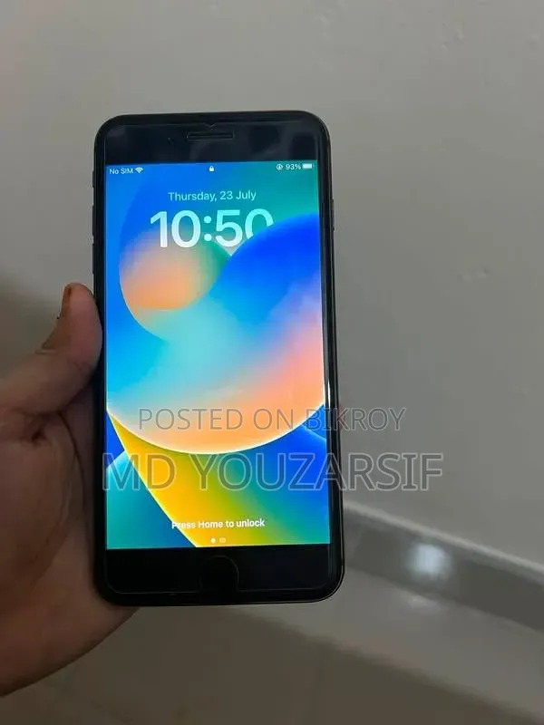অ্যাপল আইফোন ৮ প্লাস ৬৪ জিবি ব্ল্যাক