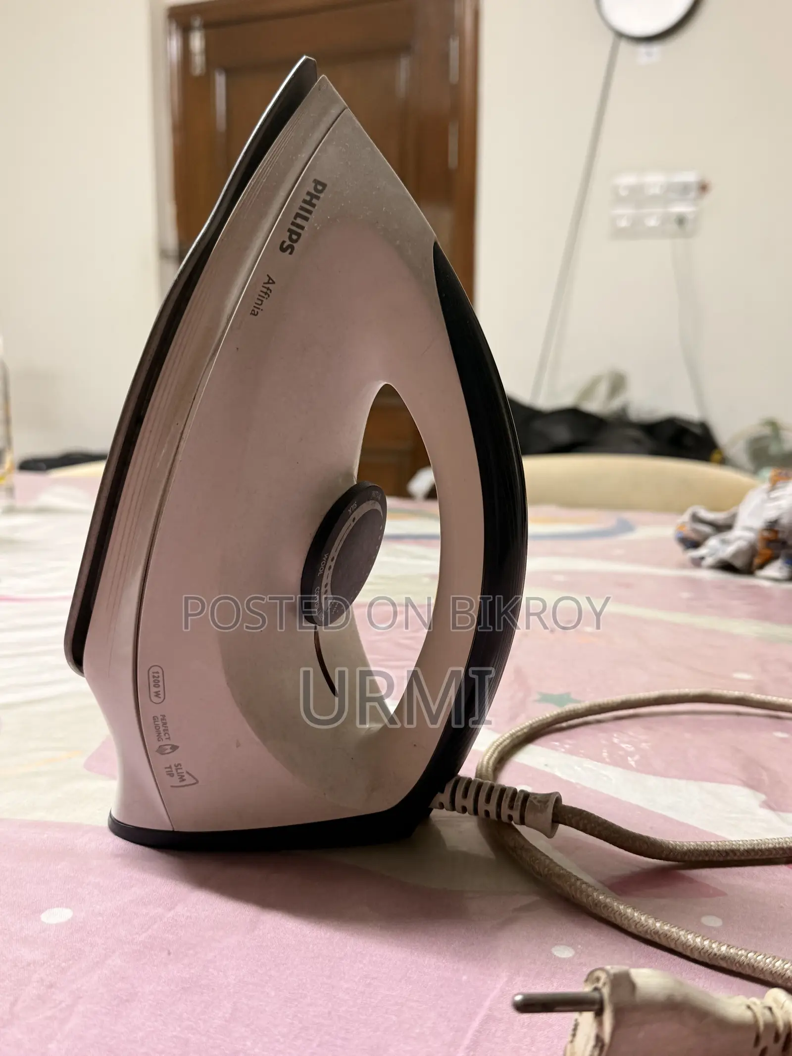 ব্যবহৃত তবে সম্পূর্ণ ভালো ফিলিপস আয়রন