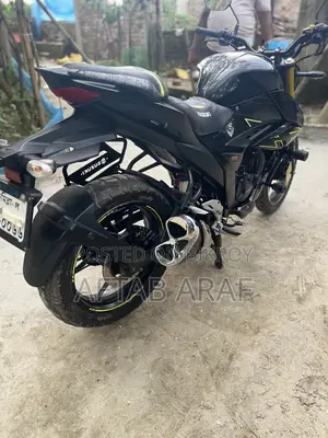 New Suzuki Gixxer 2023 Black