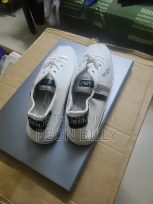 Running High-Top Sneakers White Color Lace-Up Shoes (Winter-Summer)
