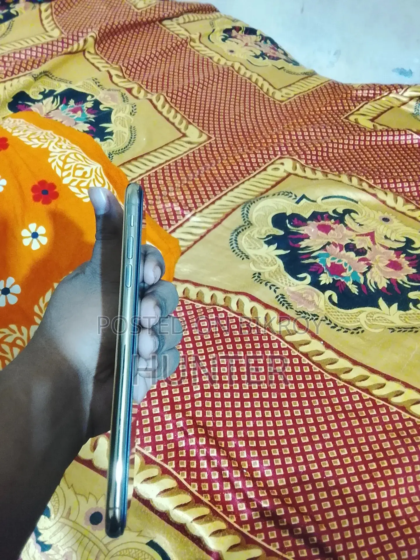 অ্যাপল আইফোন এক্সএস ম্যাক্স ২৫৬ জিবি গোল্ড