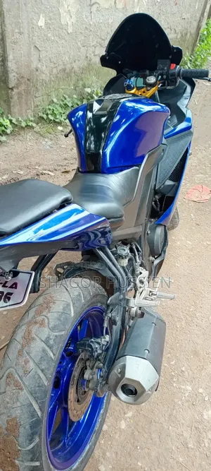 Yamaha R15 V3 2020 Blue