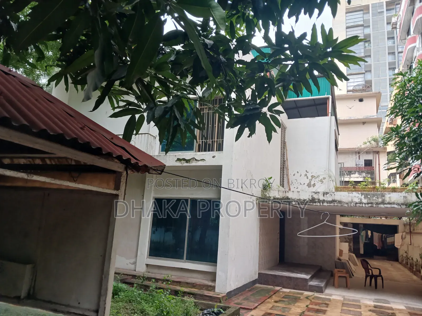 5-Bedroom House in Gulshan for Sale