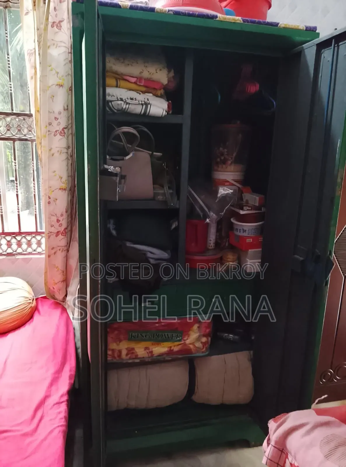 আলমারি বিক্রি করা হবে