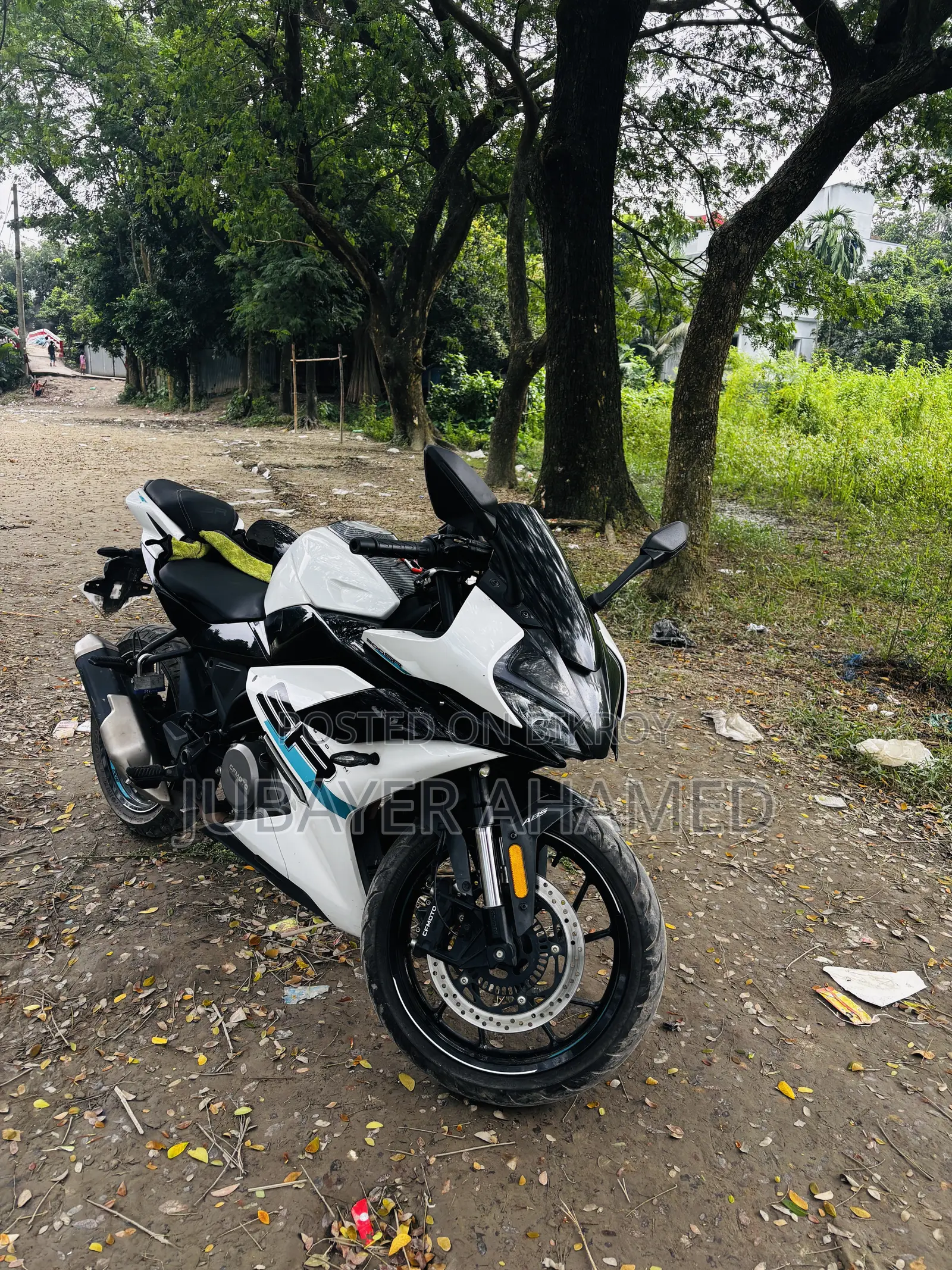 CFMoto 300SR 2025 White