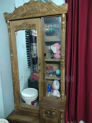 সেগুন কাঠের ড্রেসিং টেবিল