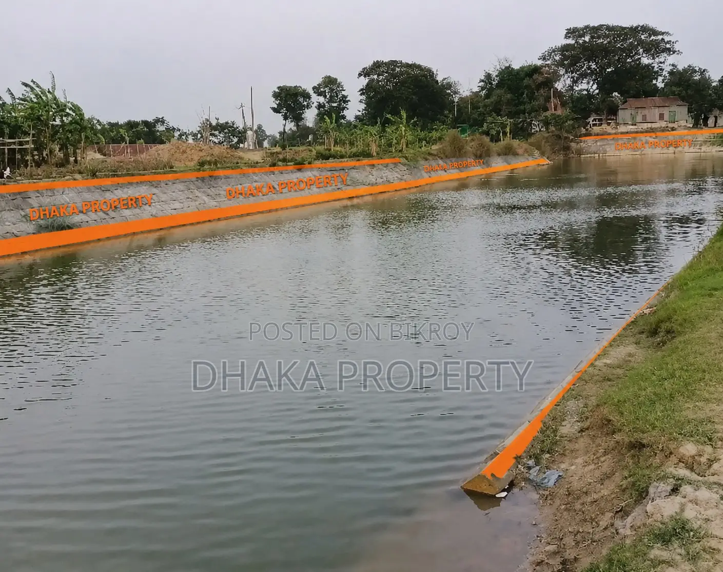 60ft Road 3 Katha Lake View at Sector 17/J