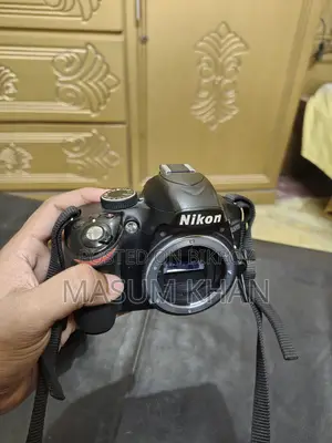 Nikon DSLR Camera 3200d Lens 55-200 With Charger
