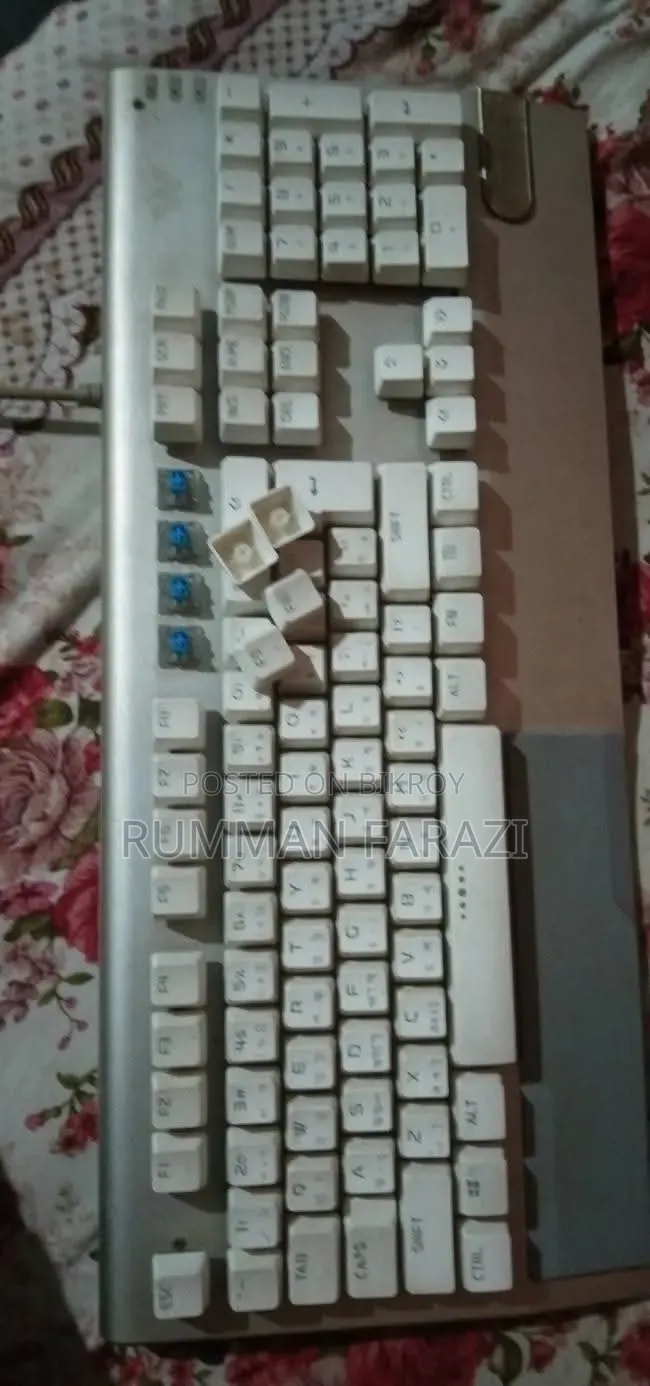 সেমি মেকানিক্যাল কিবোর্ড