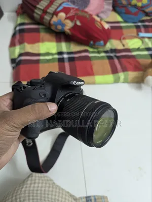 Canon 700D DSLR Camera