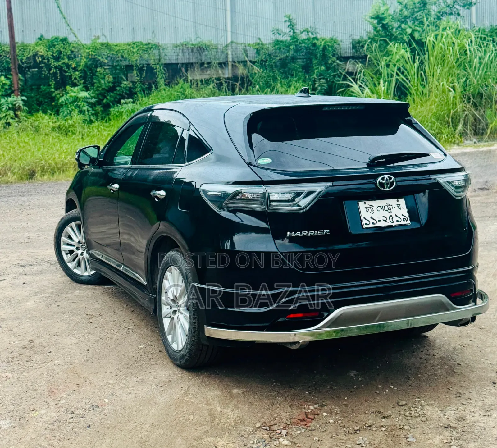 টয়োটা হ্যারিয়ার ২.০ ২০১৪ কালো