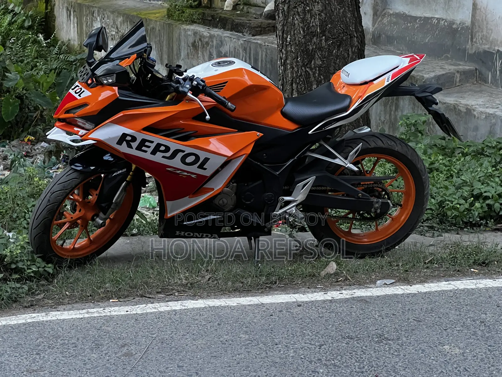 Honda CBR 2022 Orange