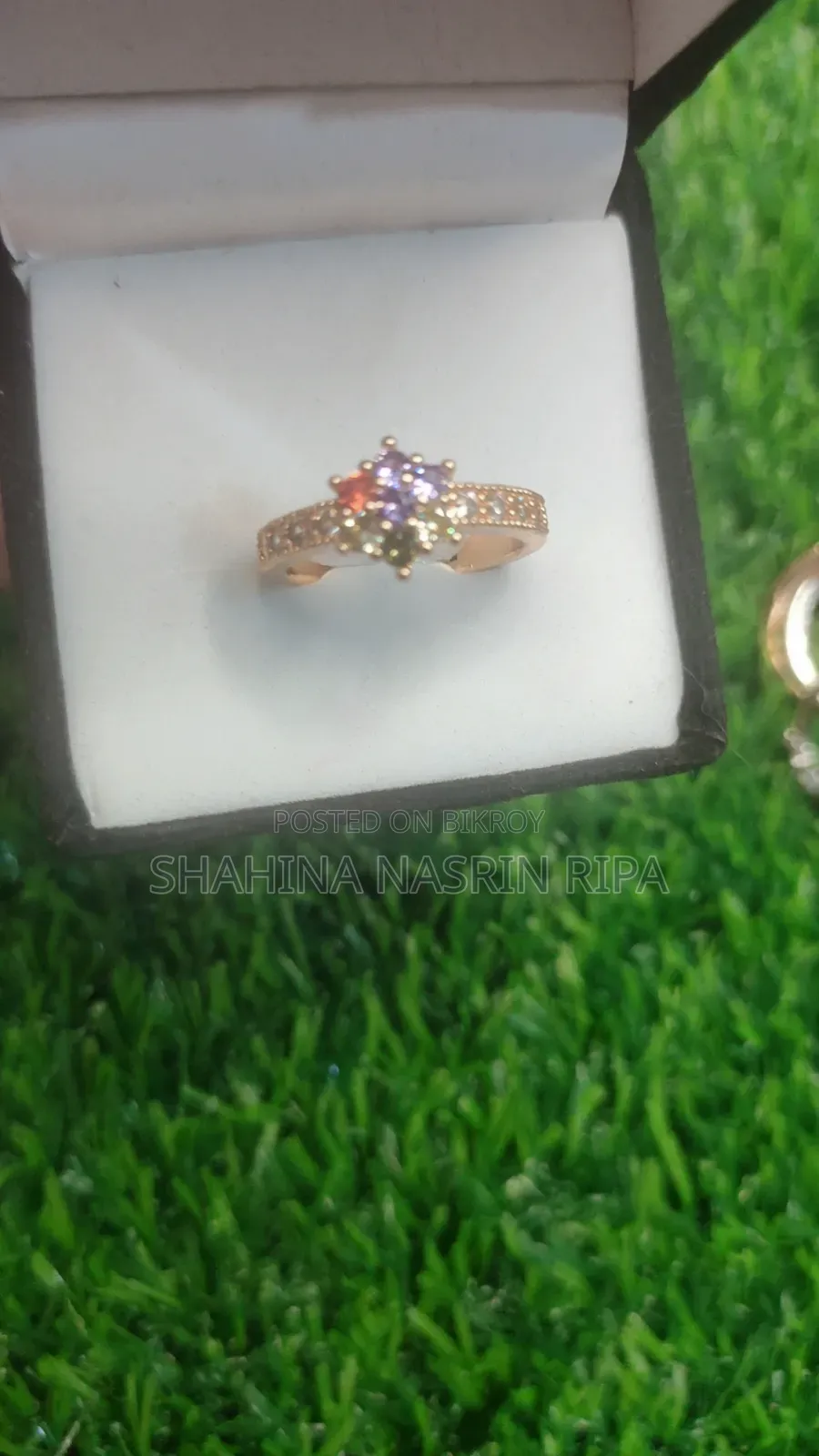 Exclusive Crystal Stone Finger Ring Collection!